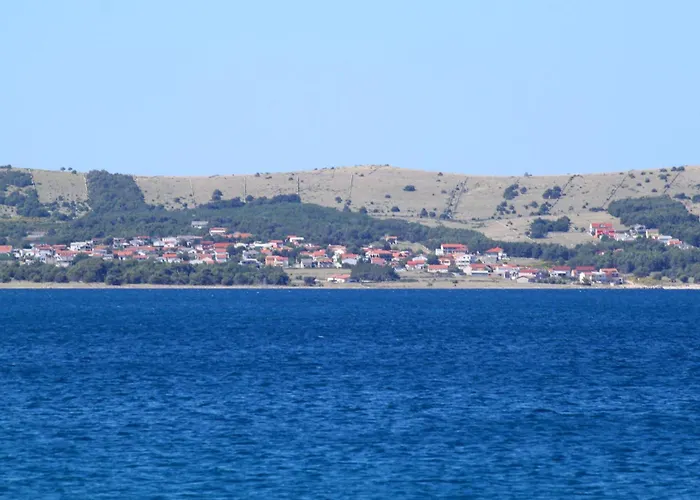 With Parking Space - 24652 Appartement *